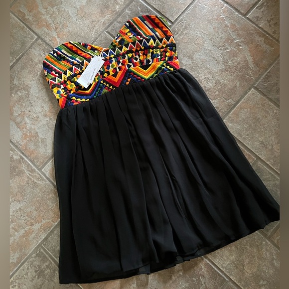 ⭐️BOGO FREE⭐️ NWT GLAMOROUS Strapless Dress - Picture 5 of 13